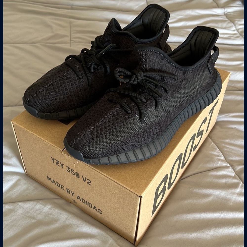 Adidas Yeezy boost 350 V2 onyx